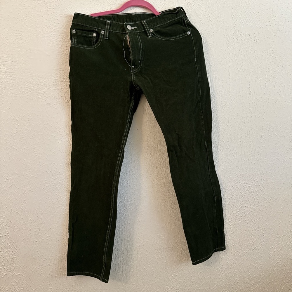 Green corduroy straight Levi Strauss pants
vintage size 30x30 (fits ~28 waist)
